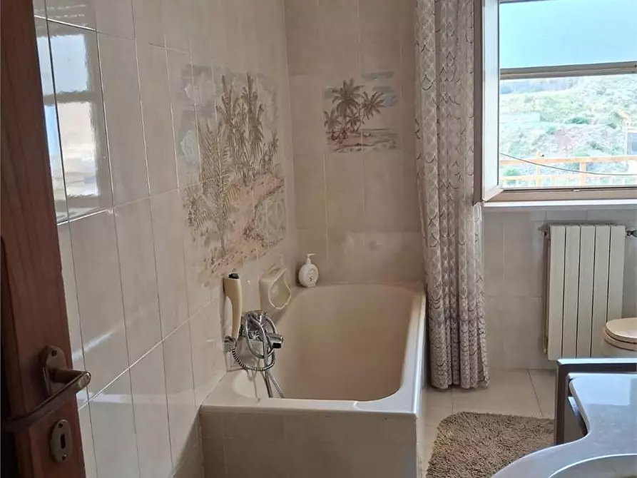 Immagine 12 di Appartamento in vendita  a Formia