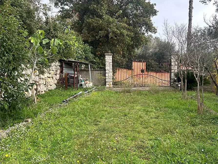 Immagine 6 di Villa in vendita  a Formia