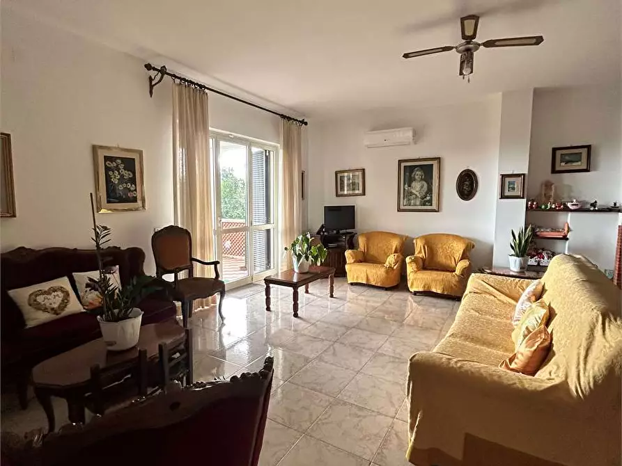 Immagine 15 di Villa in vendita  a Formia