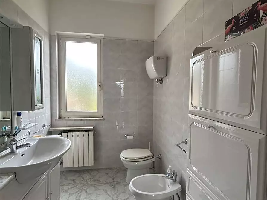 Immagine 42 di Villa in vendita  a Formia