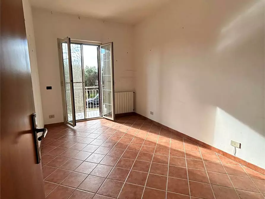 Immagine 12 di Villa in vendita  a Formia