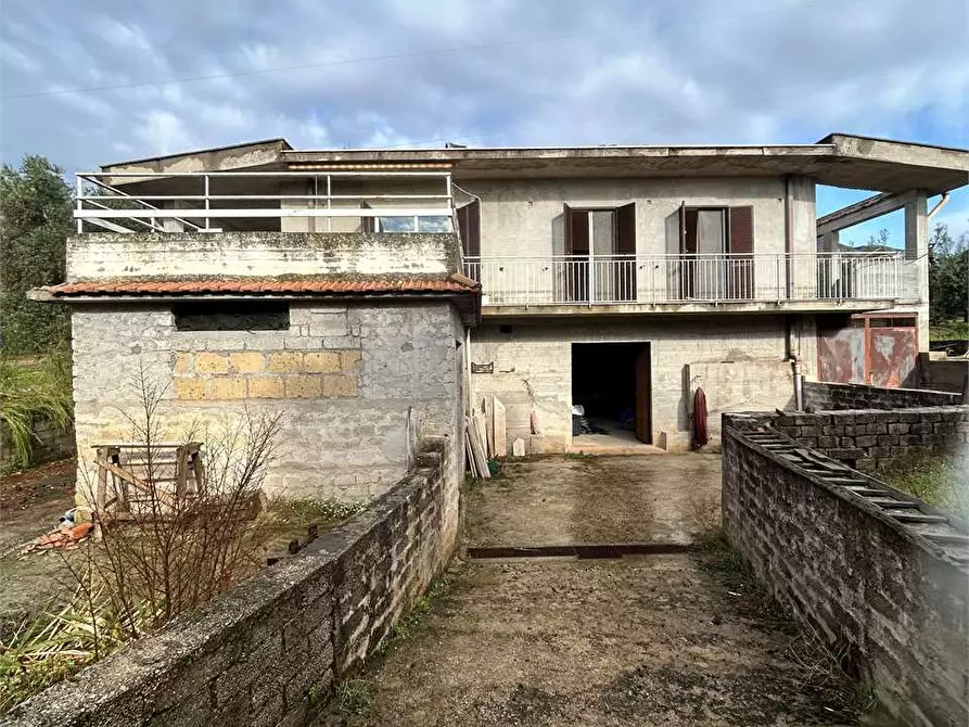 Immagine 23 di Villa in vendita  a Formia