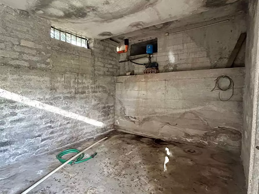 Immagine 31 di Villa in vendita  a Formia