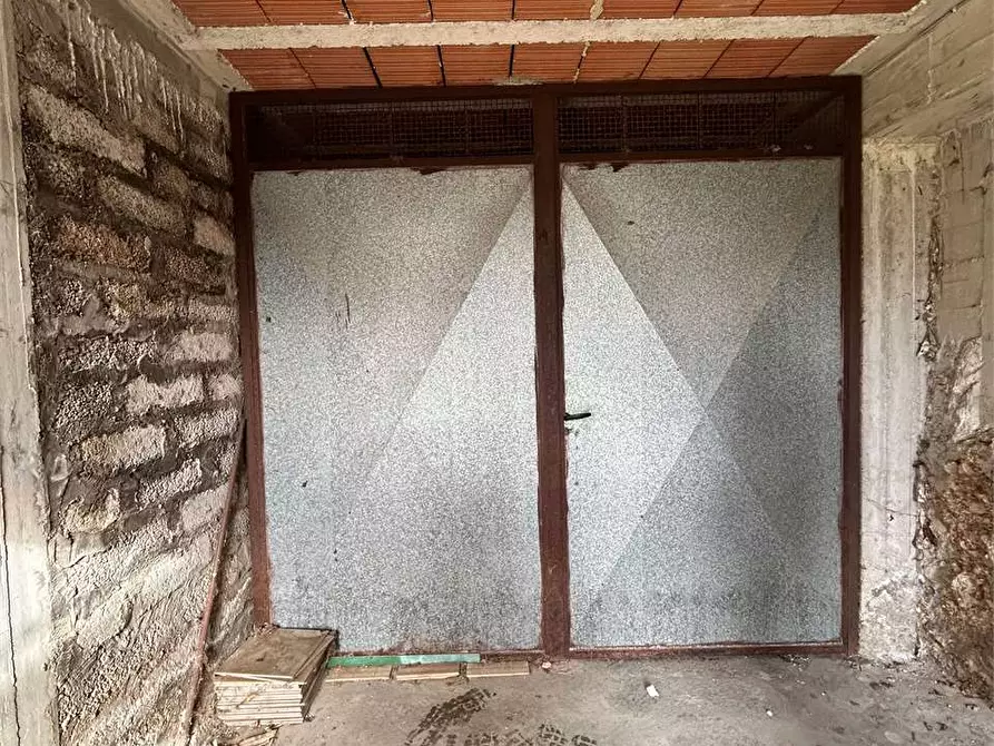 Immagine 34 di Villa in vendita  a Formia