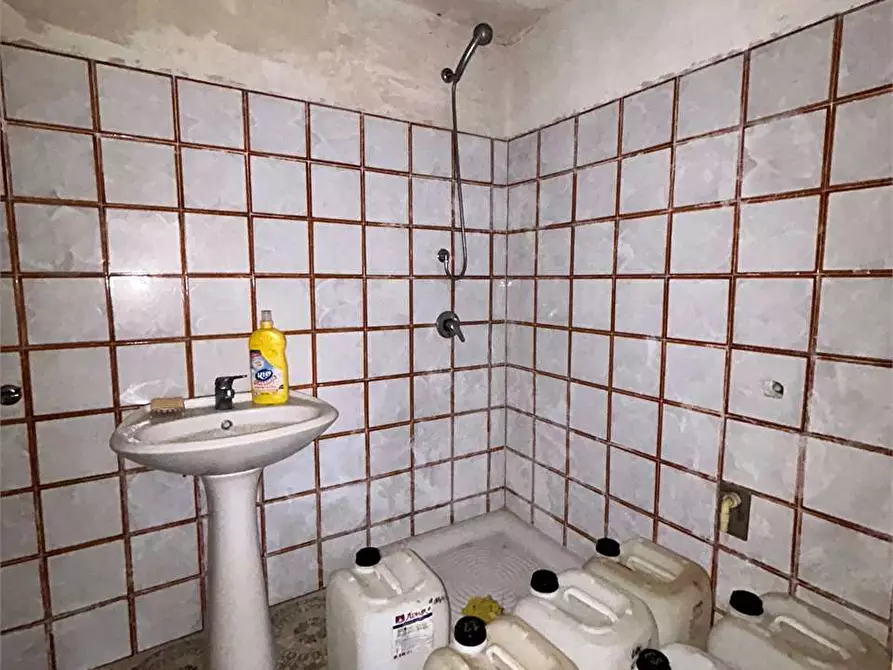 Immagine 42 di Villa in vendita  a Formia