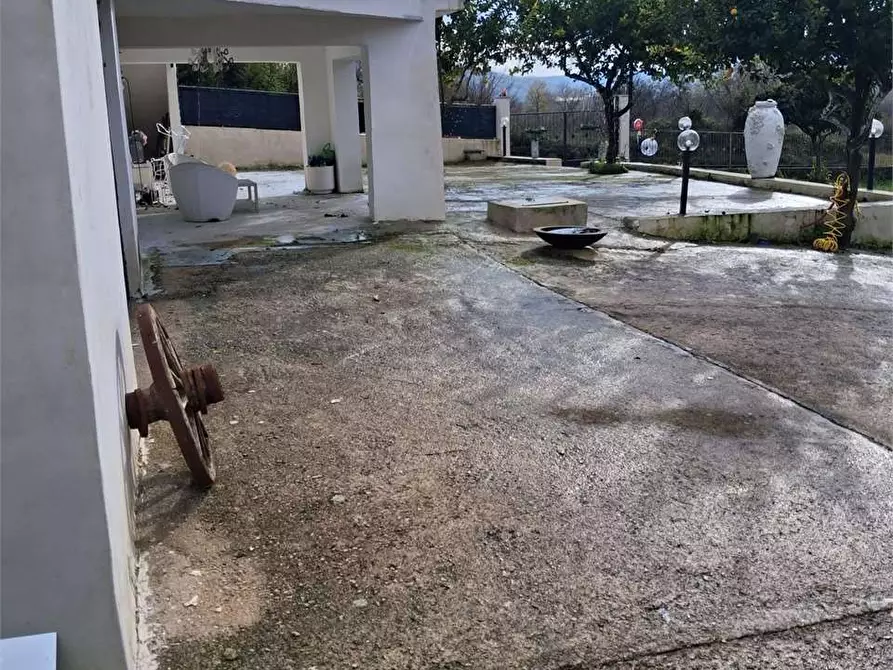 Immagine 18 di Villa in vendita  a Coreno Ausonio
