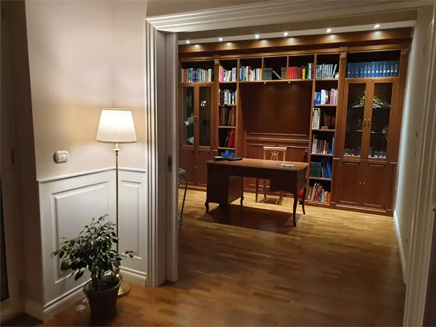 Immagine 2 di Appartamento in vendita  a Formia