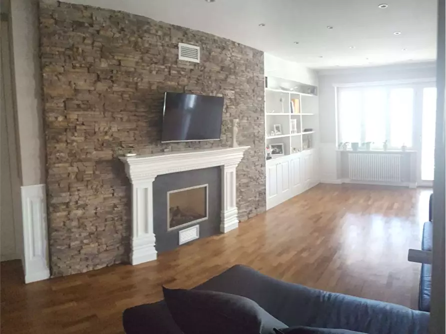 Immagine 10 di Appartamento in vendita  a Formia