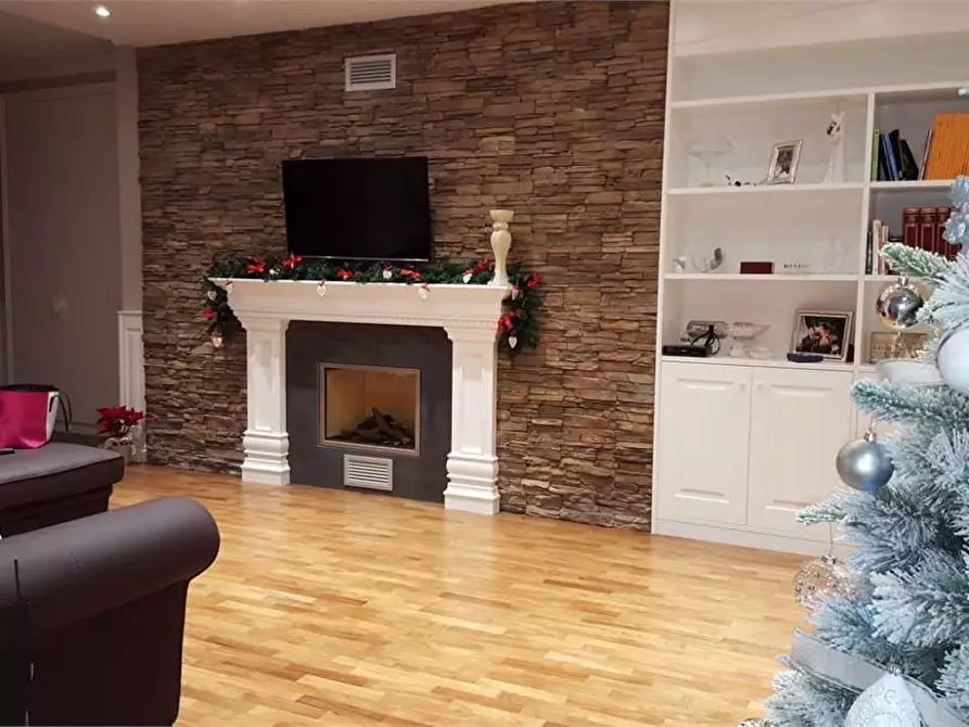 Immagine 12 di Appartamento in vendita  a Formia