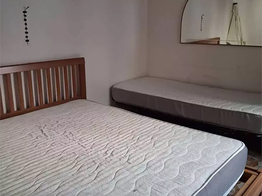 Immagine 3 di Trilocale in affitto  a Minturno