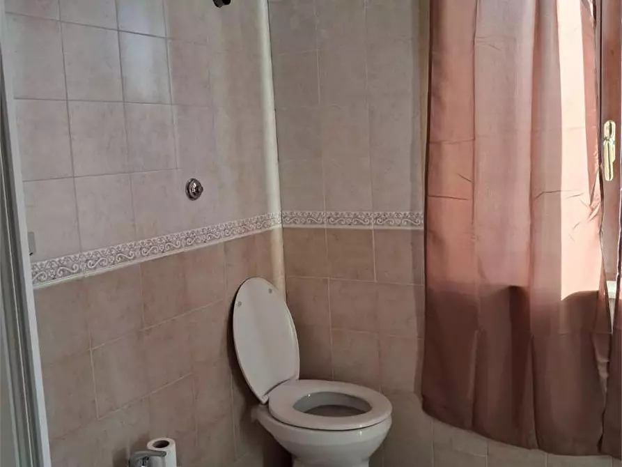 Immagine 7 di Trilocale in affitto  a Minturno