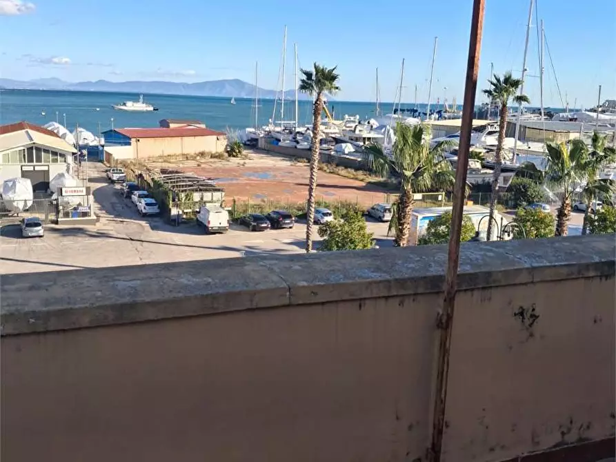 Immagine 11 di Appartamento in vendita  a Gaeta