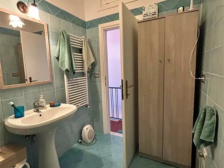 Immagine 23 di Appartamento in vendita  a Itri