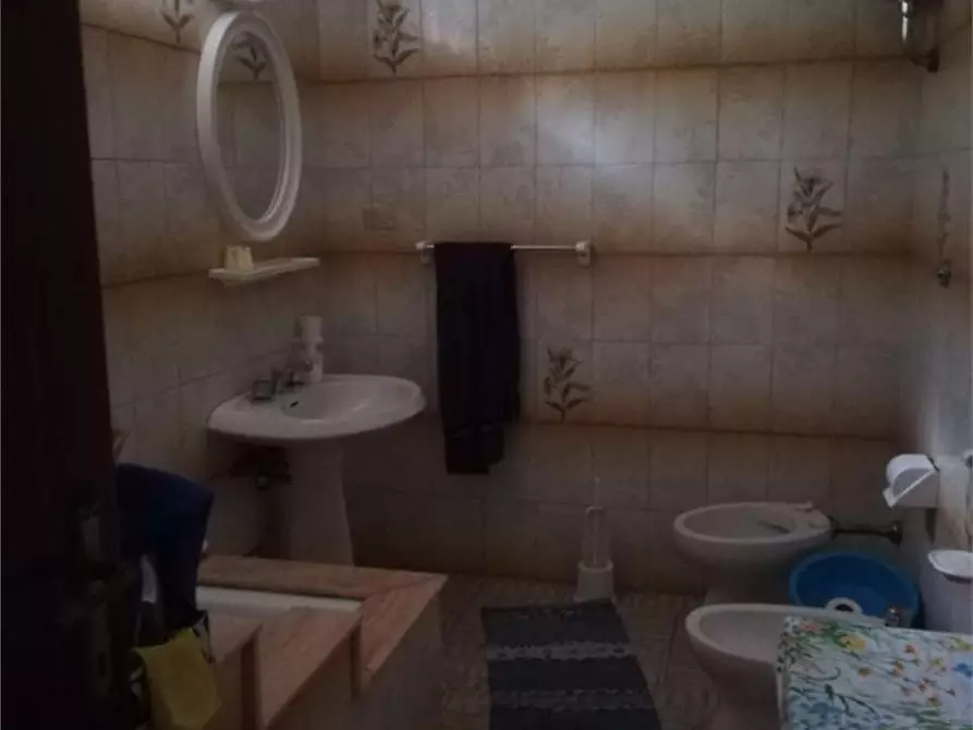 Immagine 5 di Villa in vendita  a Formia