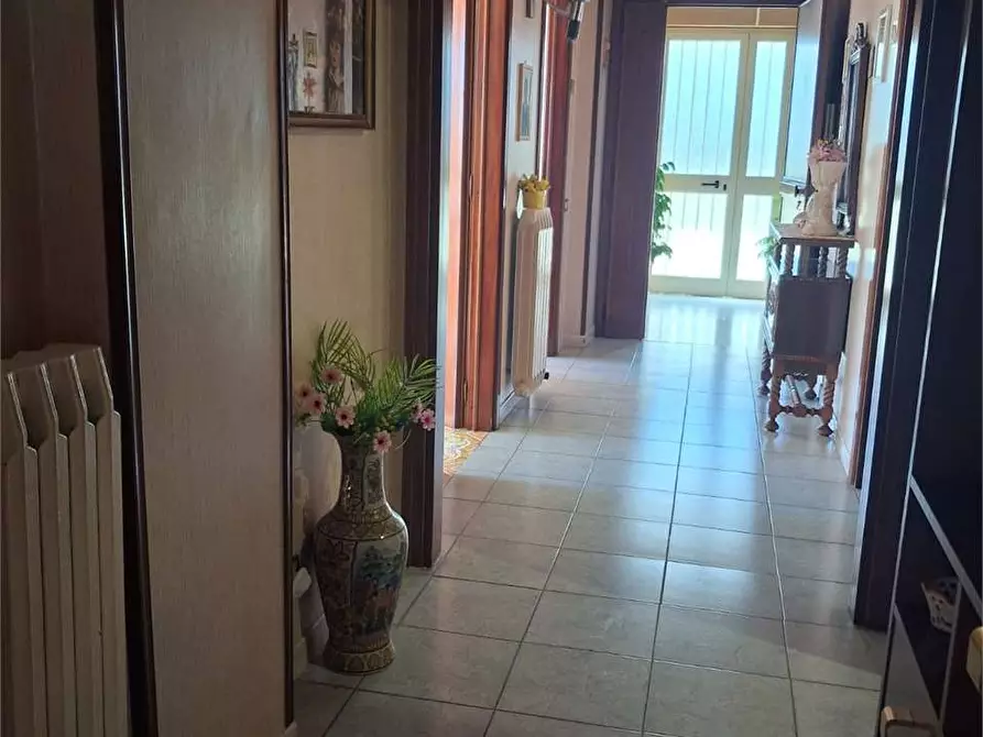 Immagine 3 di Villa in vendita  a Formia