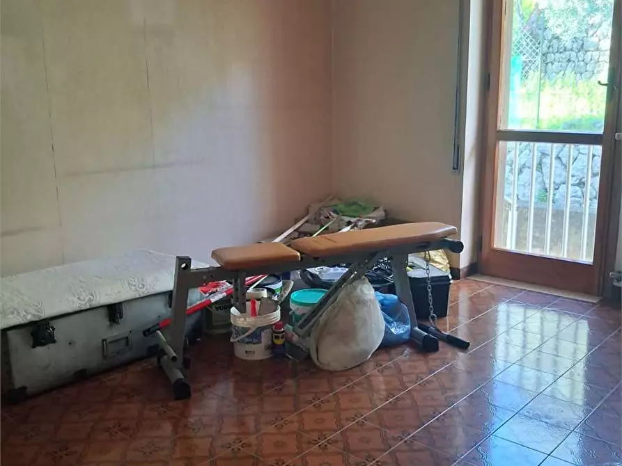 Immagine 6 di Villa in vendita  a Formia