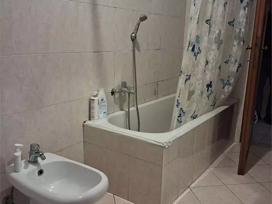 Immagine 7 di Villa in vendita  a Formia