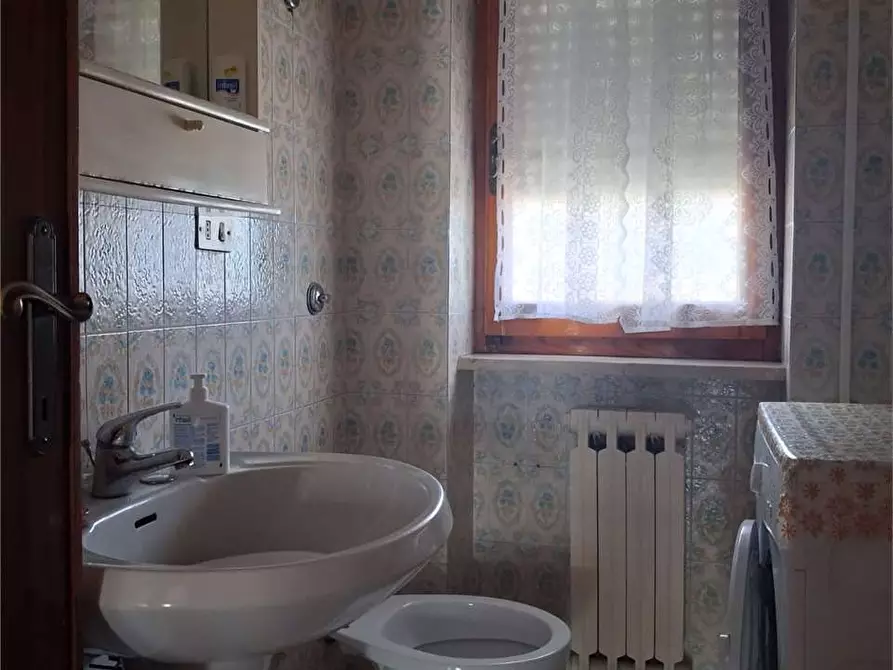 Immagine 10 di Villa in vendita  a Formia