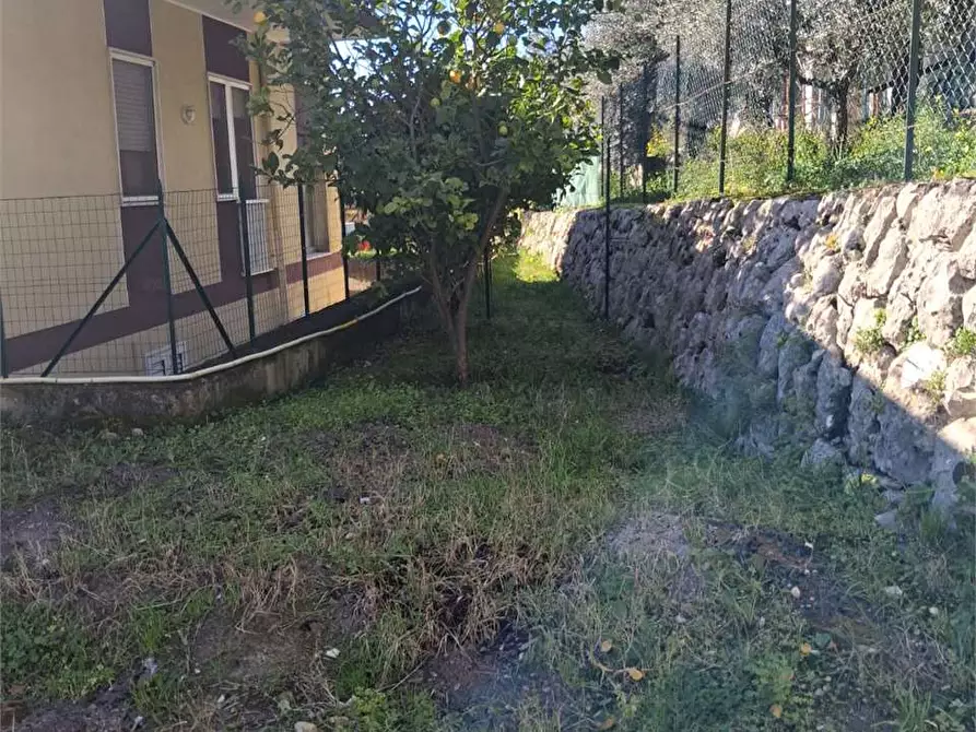 Immagine 21 di Villa in vendita  a Formia