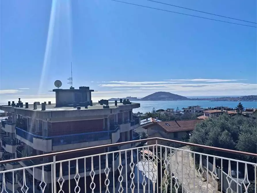 Immagine 26 di Villa in vendita  a Formia