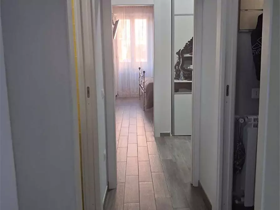 Immagine 5 di Stabile in vendita  a Formia