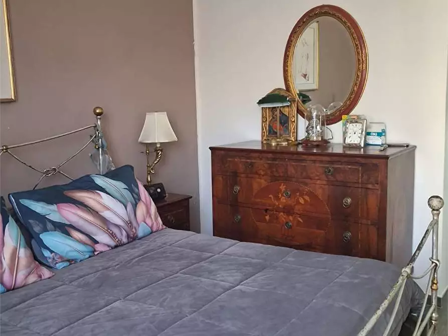 Immagine 8 di Stabile in vendita  a Formia