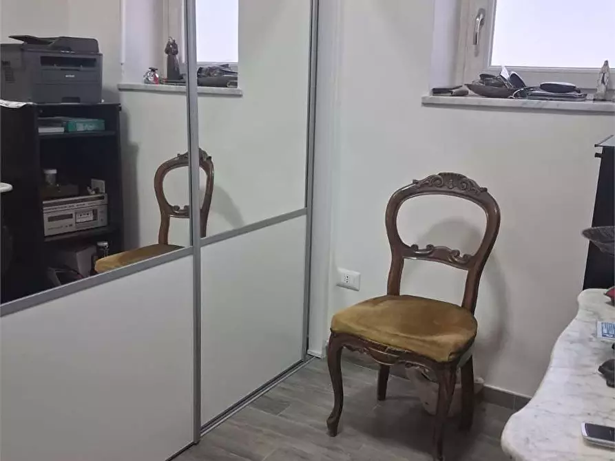 Immagine 11 di Stabile in vendita  a Formia