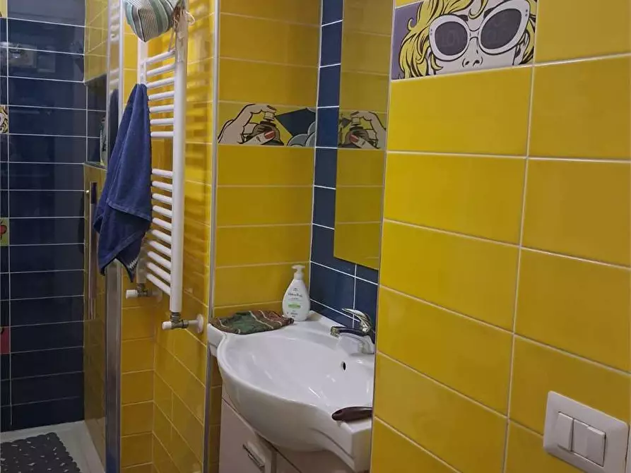 Immagine 14 di Stabile in vendita  a Formia