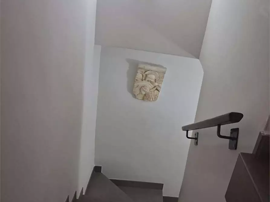 Immagine 16 di Stabile in vendita  a Formia