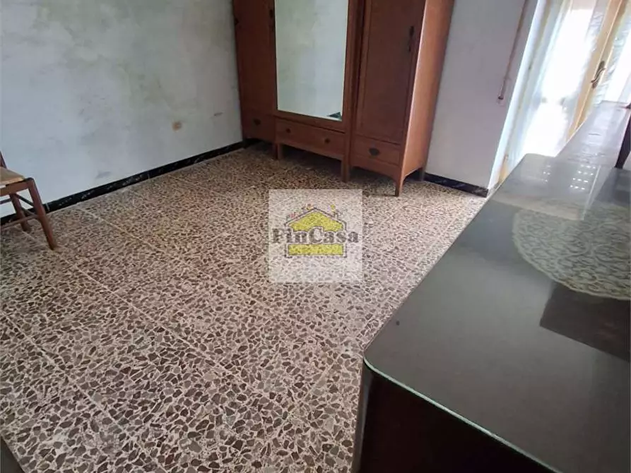 Immagine 10 di Stabile in vendita  a Formia