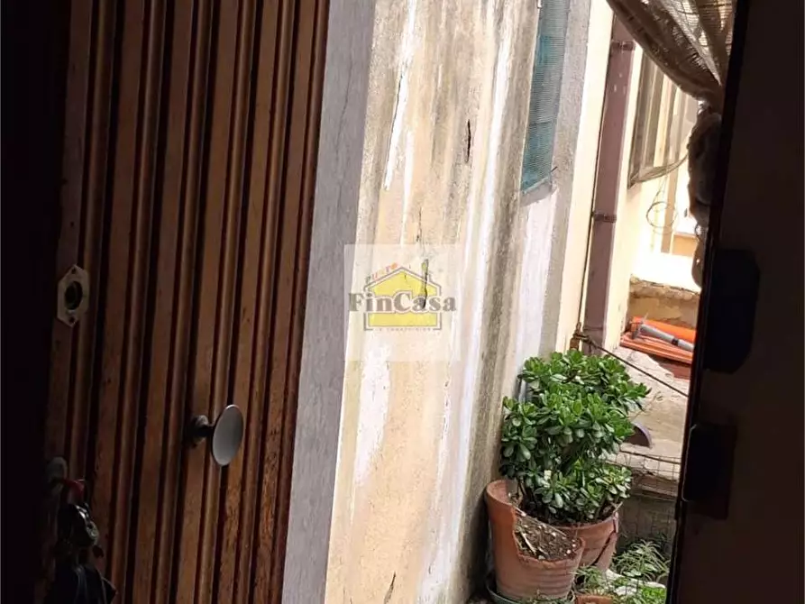 Immagine 19 di Stabile in vendita  a Formia