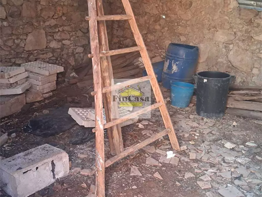 Immagine 7 di Rustico / casale in vendita  a Formia