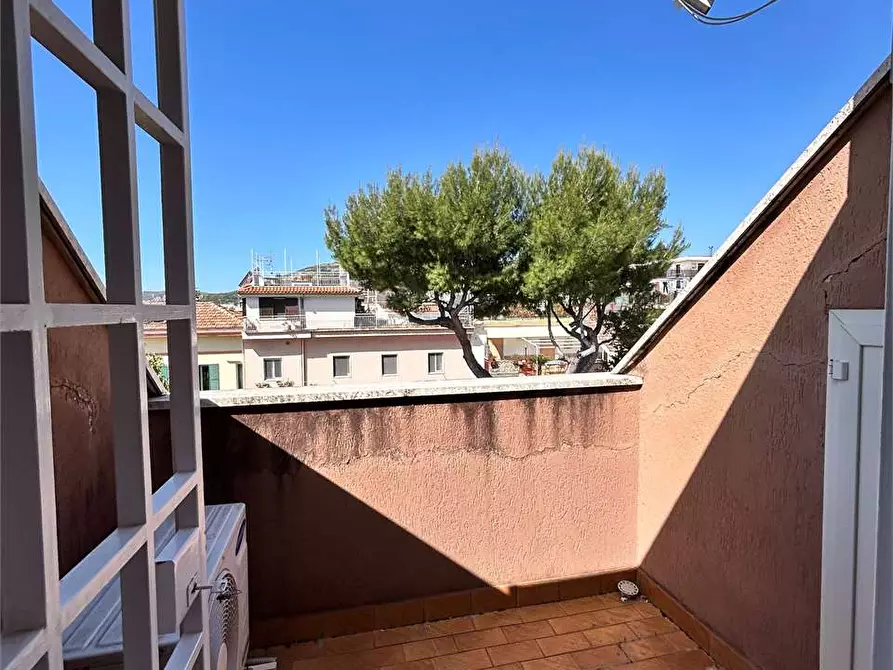Immagine 22 di Appartamento in vendita  a Formia