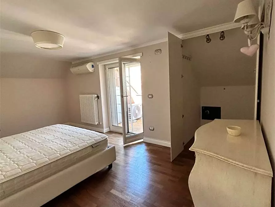 Immagine 27 di Appartamento in vendita  a Formia