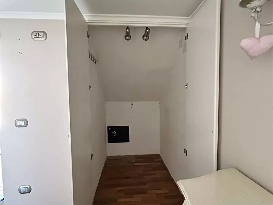 Immagine 28 di Appartamento in vendita  a Formia
