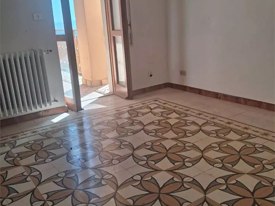 Immagine 12 di Trilocale in vendita  a Formia
