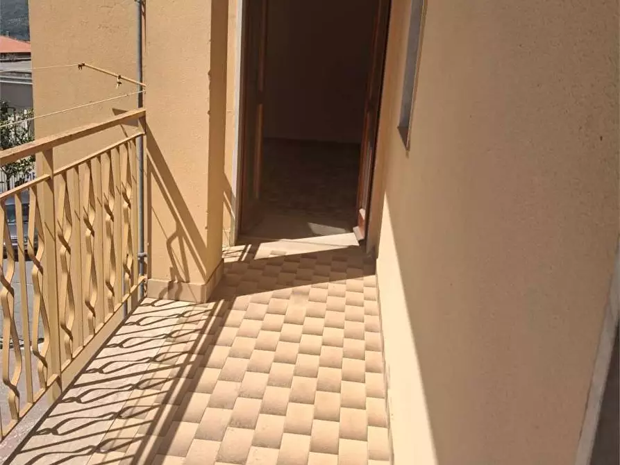 Immagine 17 di Trilocale in vendita  a Formia