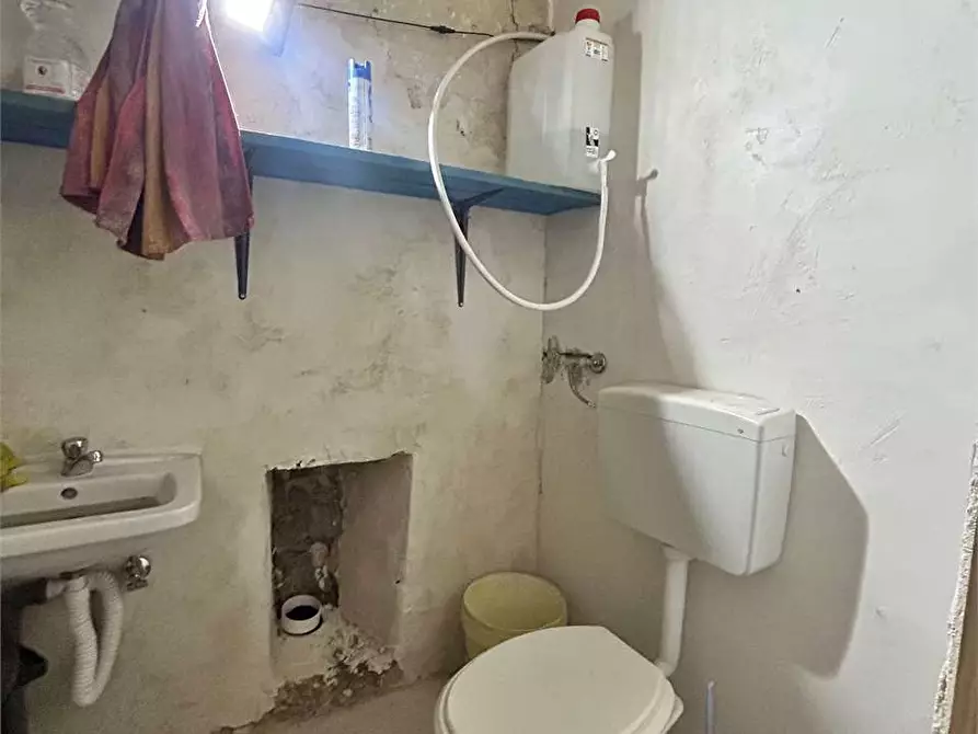 Immagine 17 di Appartamento in vendita  a Itri