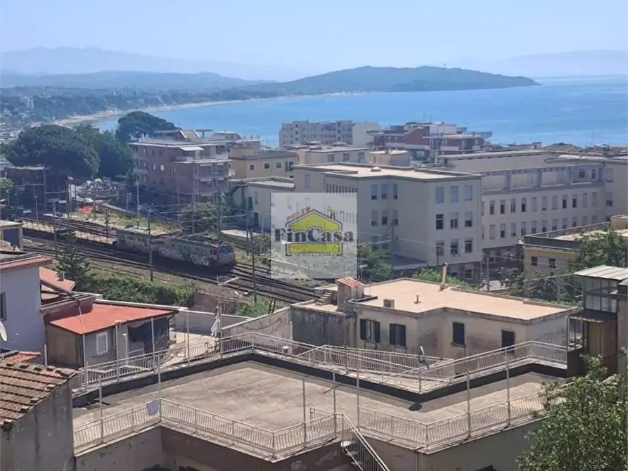 Immagine 23 di Appartamento in vendita  a Formia