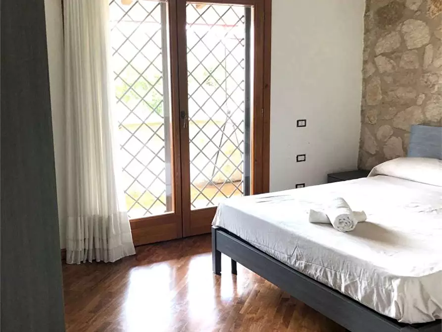 Immagine 23 di Villa in affitto  a Formia