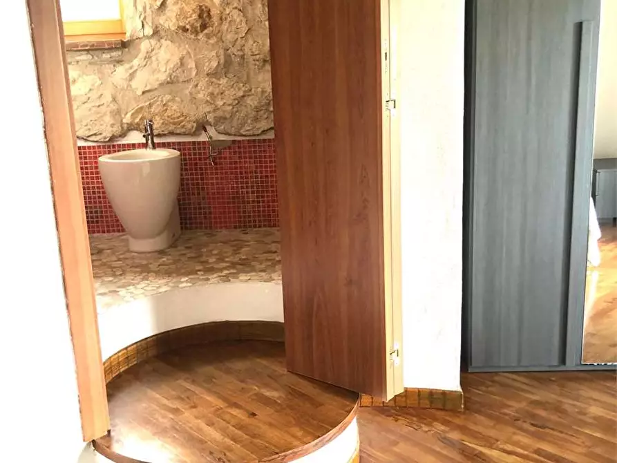 Immagine 25 di Villa in affitto  a Formia