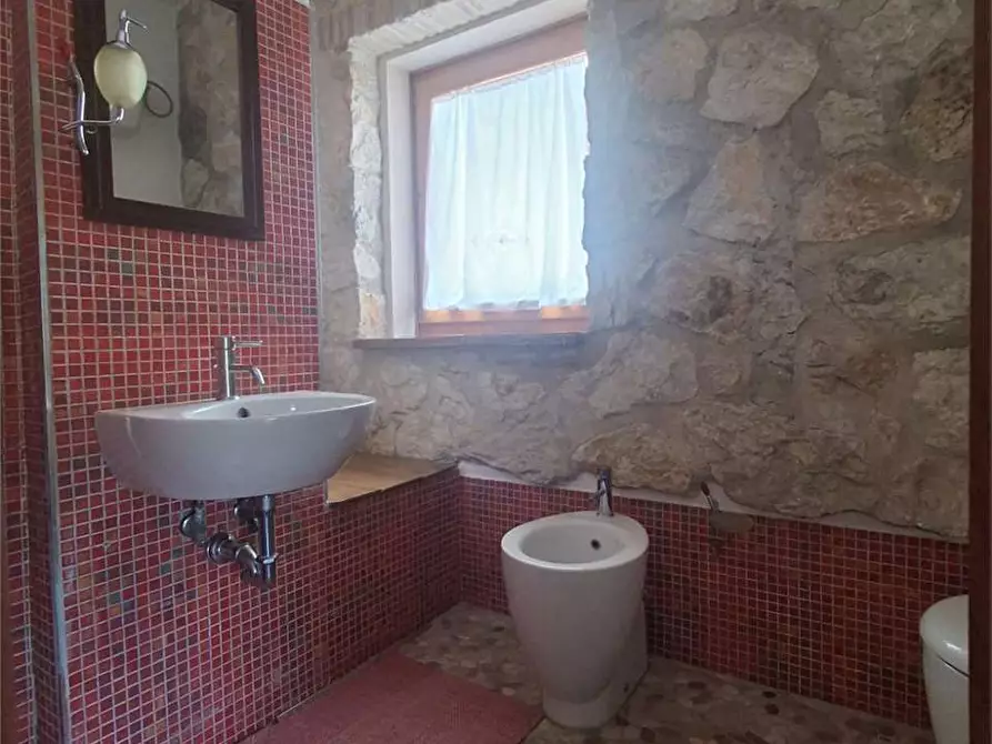 Immagine 30 di Villa in affitto  a Formia