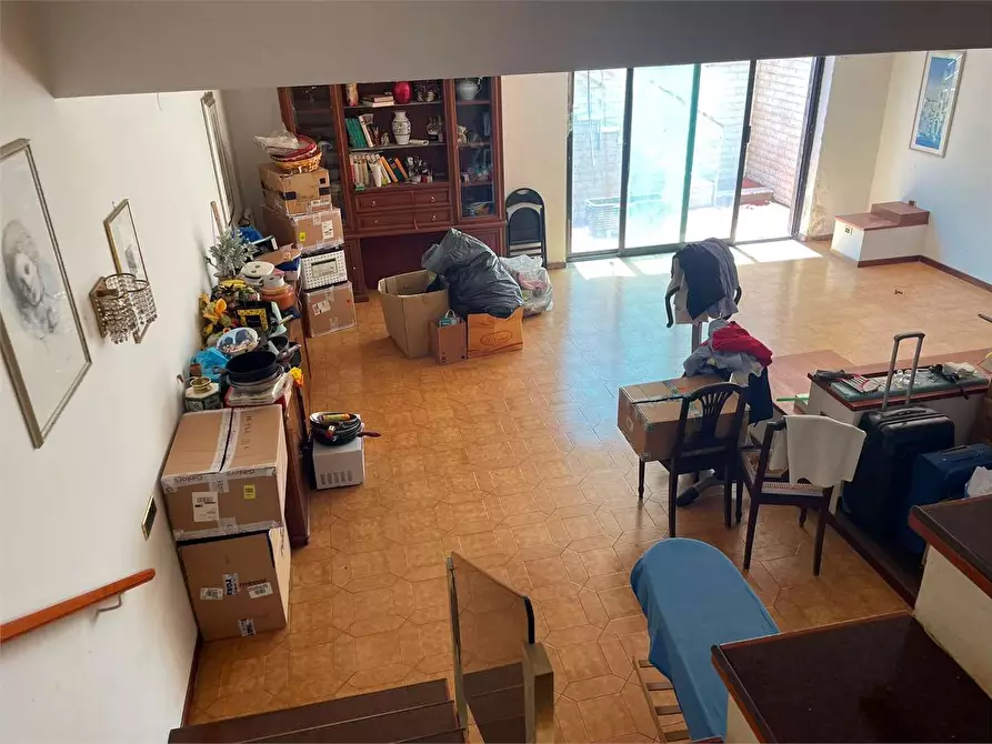 Immagine 13 di Villa in vendita  a Formia