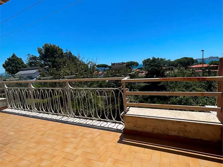 Immagine 27 di Villa in vendita  a Formia