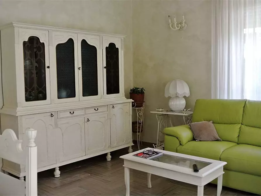 Immagine 10 di Casa bifamiliare in affitto  in Via Viani a Forte Dei Marmi