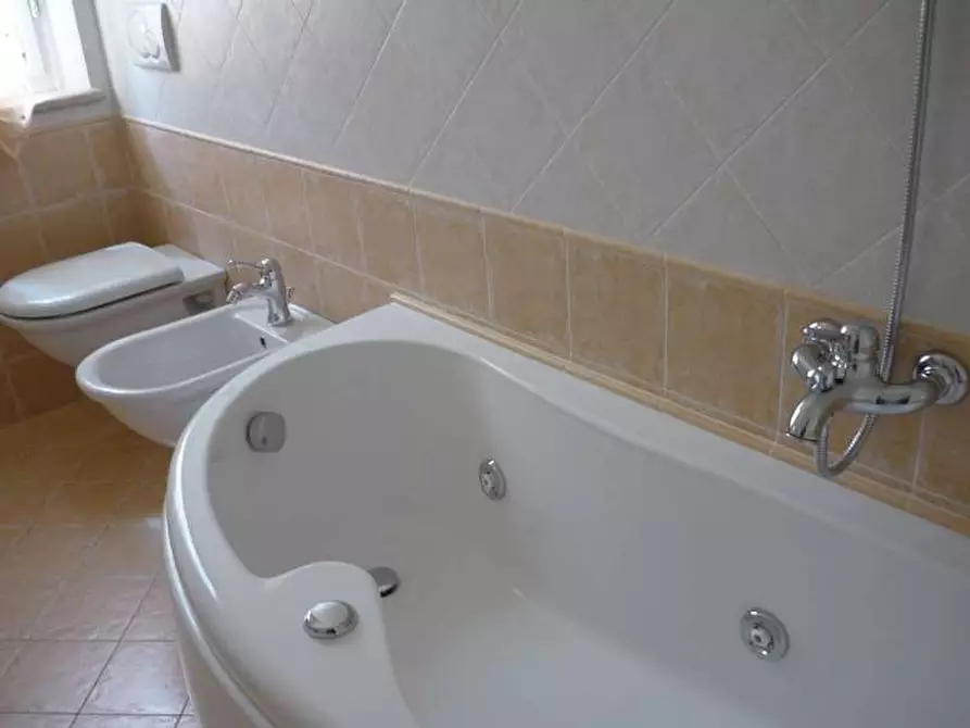 Immagine 25 di Villa in affitto  in Via Tremaiola a Pietrasanta