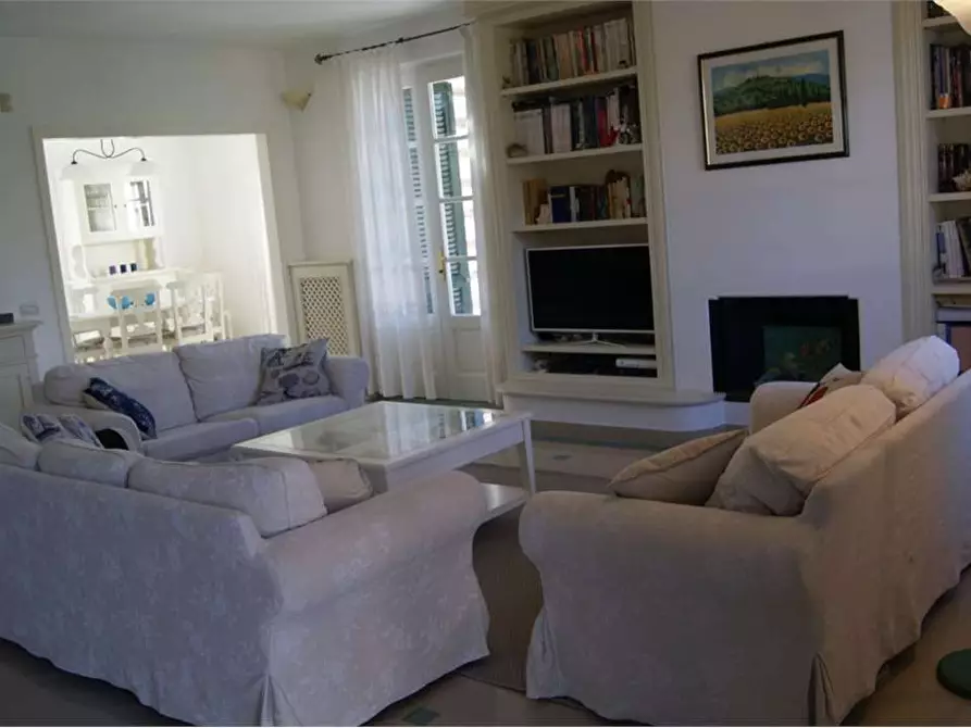 Immagine 20 di Villa in affitto  in Via B. Croce a Forte Dei Marmi