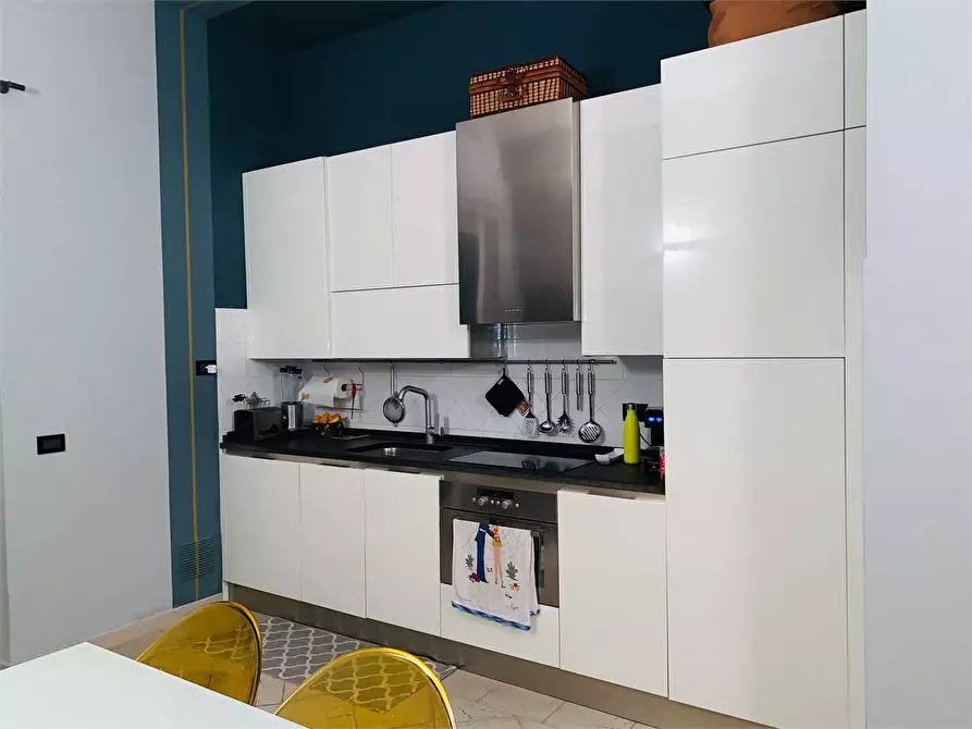 Immagine 7 di Appartamento in vendita  in Via D. Alighieri a Pietrasanta