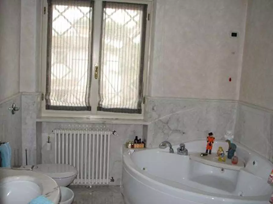 Immagine 17 di Villa in affitto  in Via A.Volta a Forte Dei Marmi