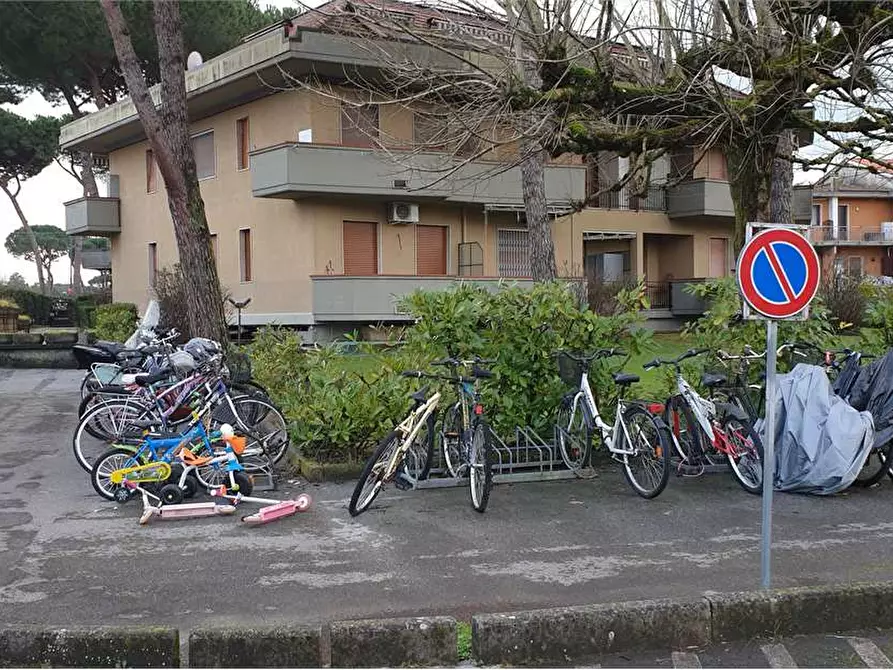 Immagine 26 di Appartamento in vendita  in Via  Pandolfino a Massa